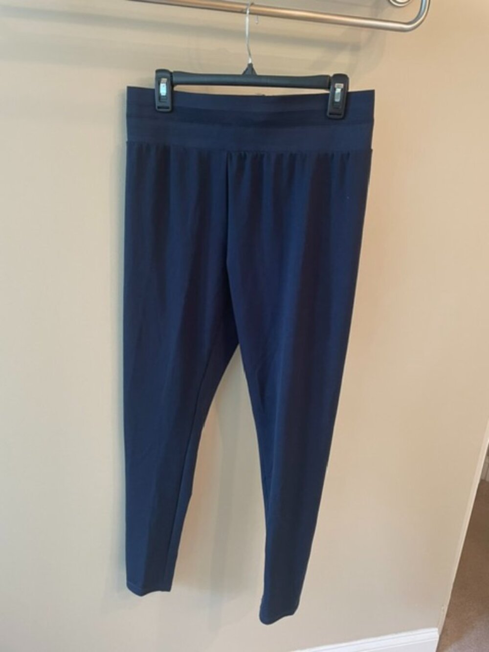 Women's INC. high waisted knit pants in Navy, size large. straight tapered leg.